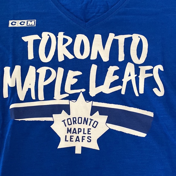 NWT CCM Toronto Maple Leafs V-Neck T-Shirt Women Size L - Picture 3 of 8